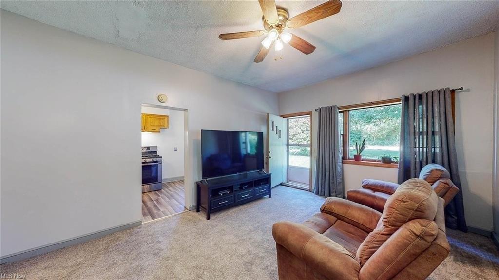 Norton Ave, Barberton, OH 44203