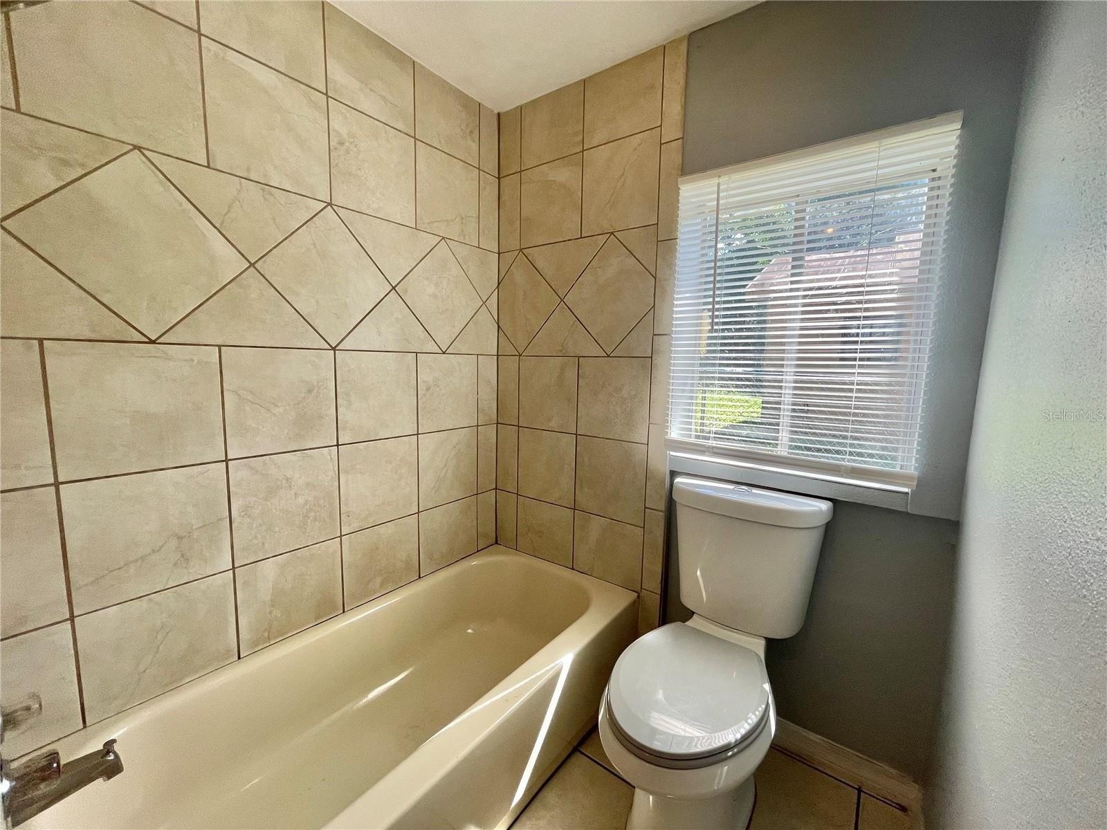 Sw 1st St, Ocala, FL 34475