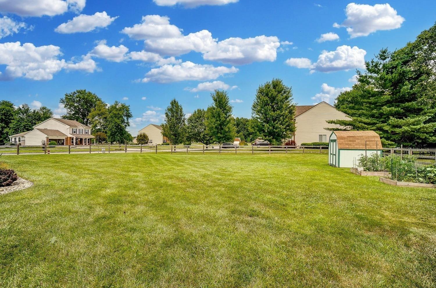 Bunkerwood Dr, Loveland, OH 45140