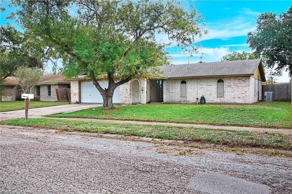 Riviera Dr, Omaha, NE 68136