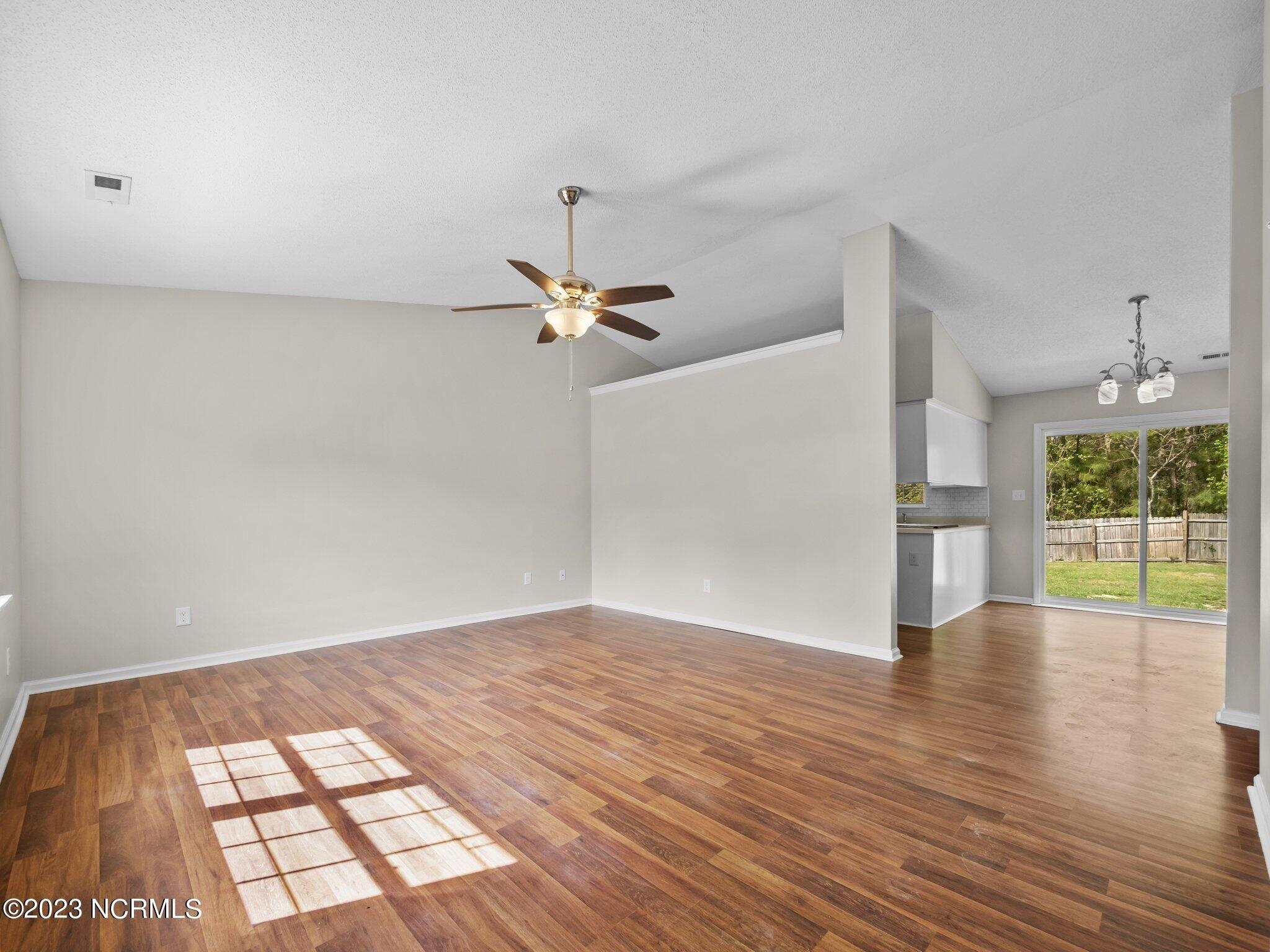 S Creek Dr, Jacksonville, NC 28540