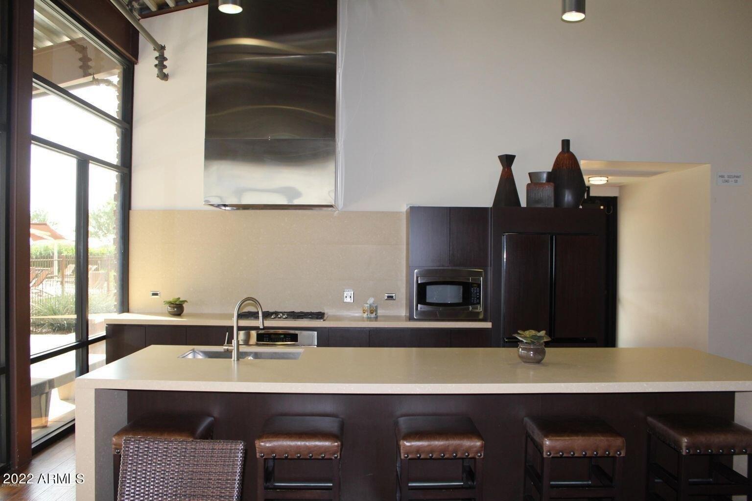 E Hazeltine Way, Gilbert, AZ 85298