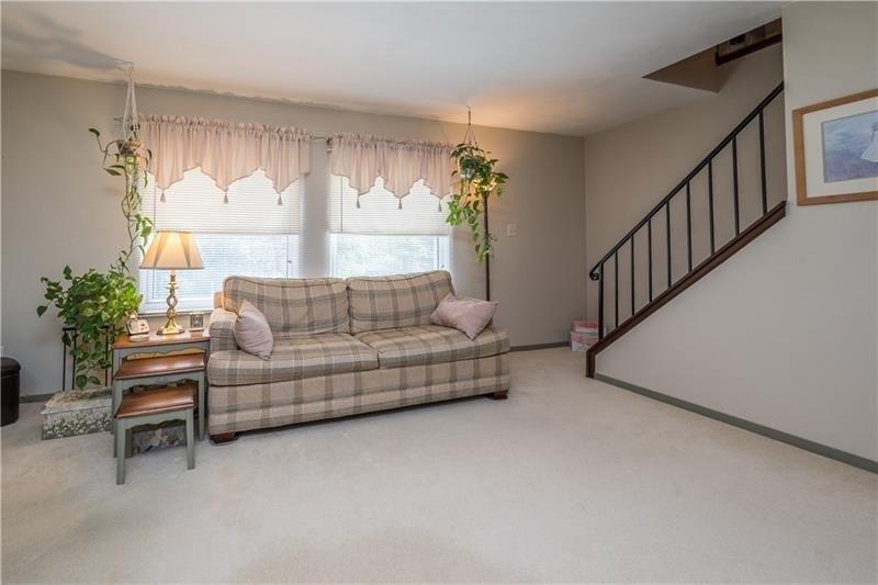 Camberly Dr, Gibsonia, PA 15044