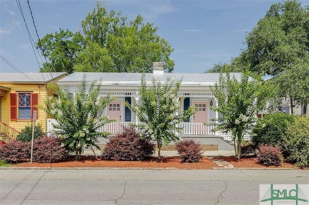 E Broad St, Savannah, GA 31401