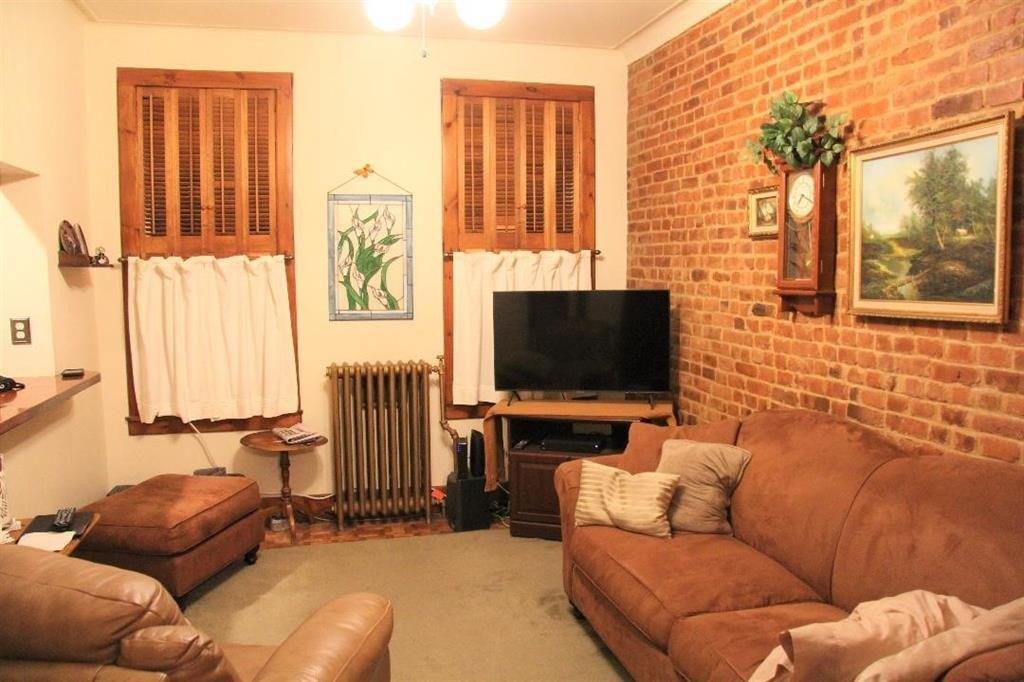 54th St, Brooklyn, NY 11220