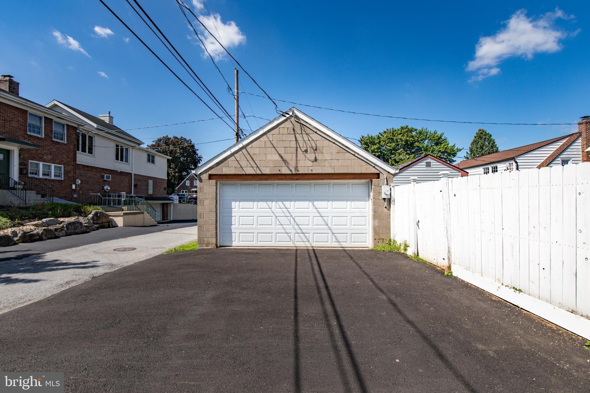 N 2nd St, Emmaus, PA 18049