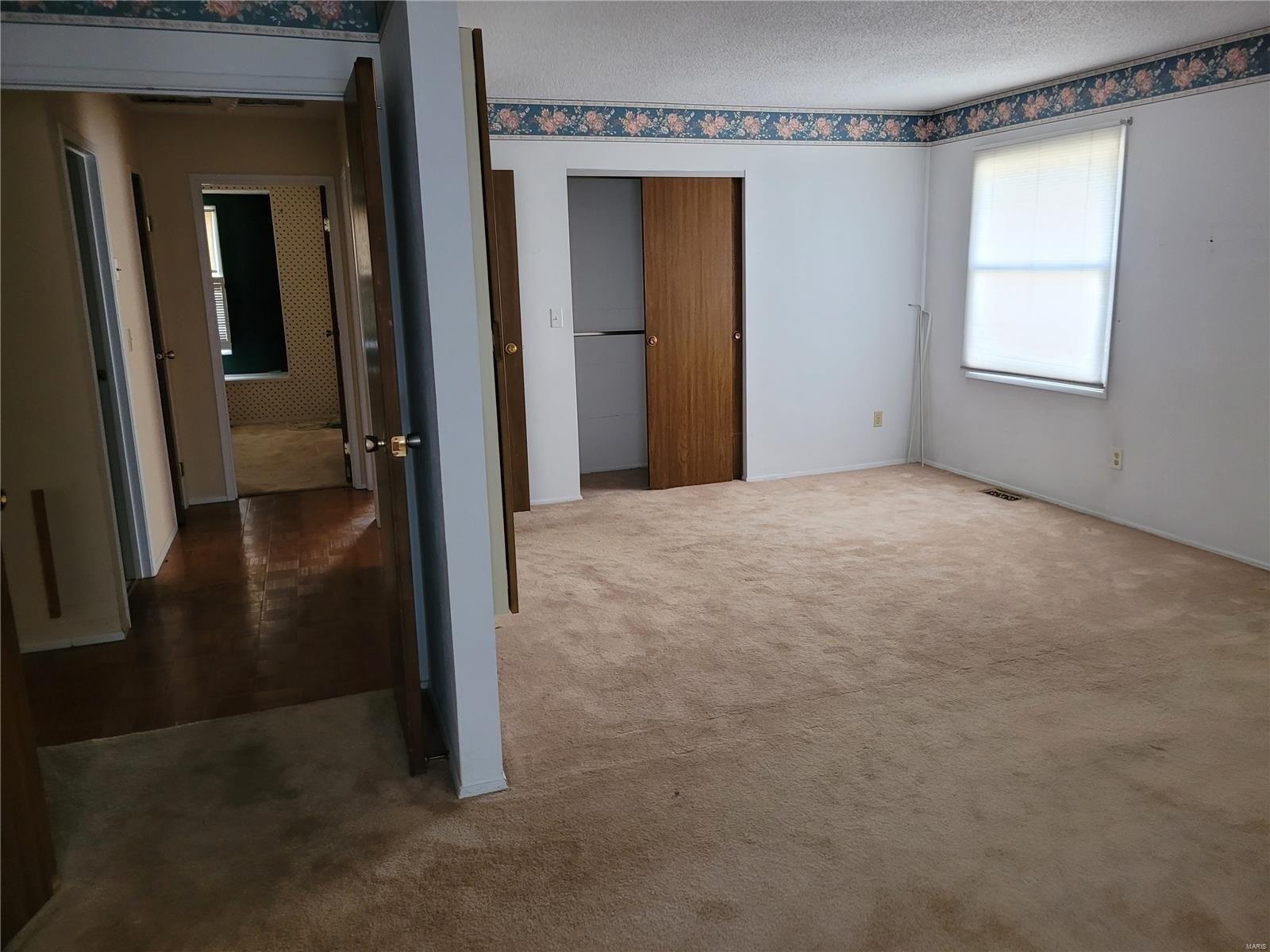 Hidden Stone Dr, Saint Louis, MO 63129