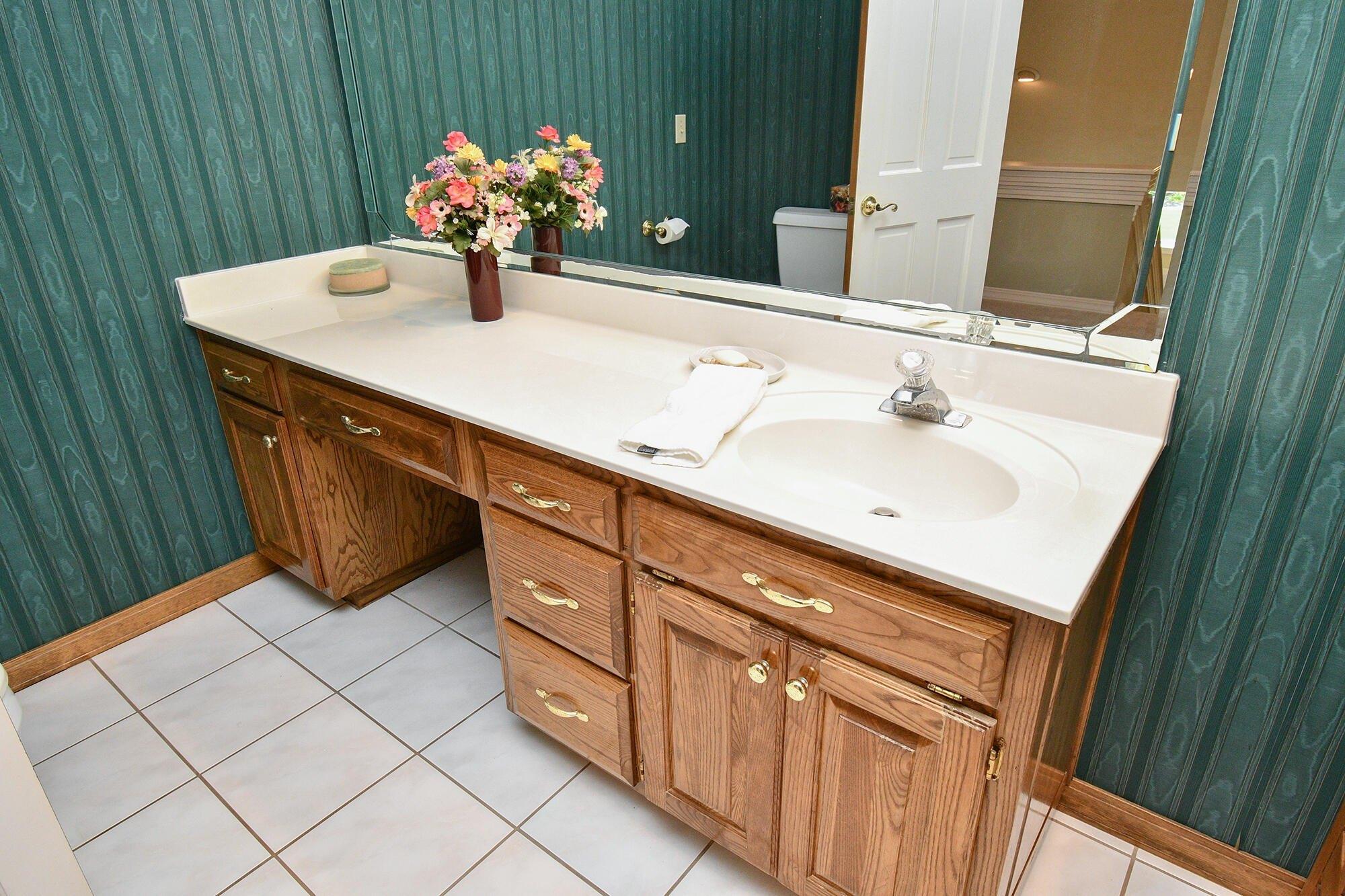 Greenbriar Dr, Nixa, MO 65714