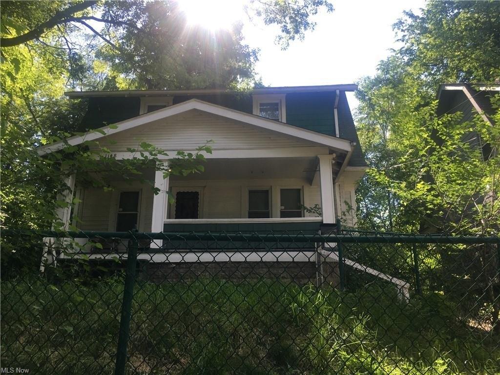 La Croix Ave, Akron, OH 44307