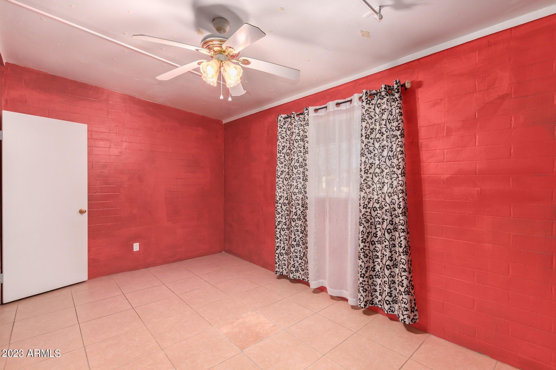 S 4th Ave, Phoenix, AZ 85041