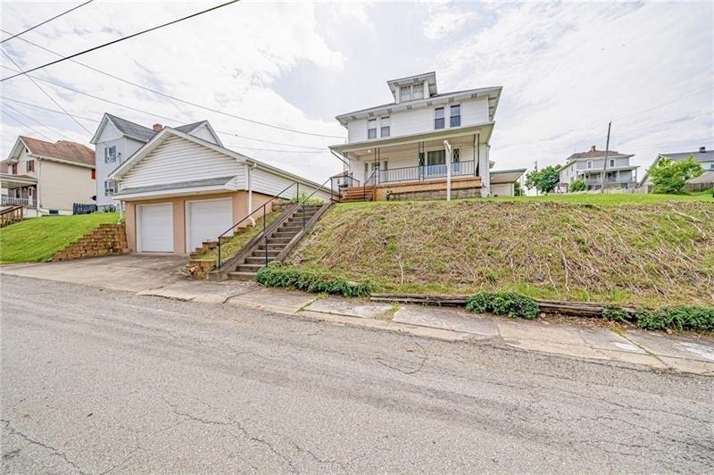 Center Ave, Mount Pleasant, PA 15666