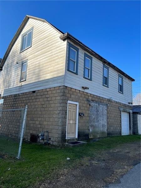Tremont St, New Castle, PA 16102