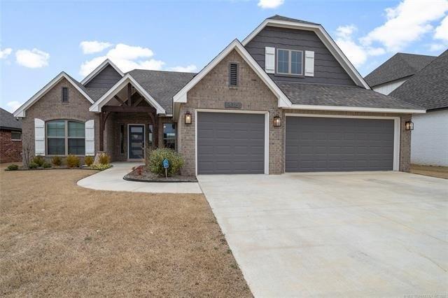 S 21st Pl E, Bixby, OK 74008