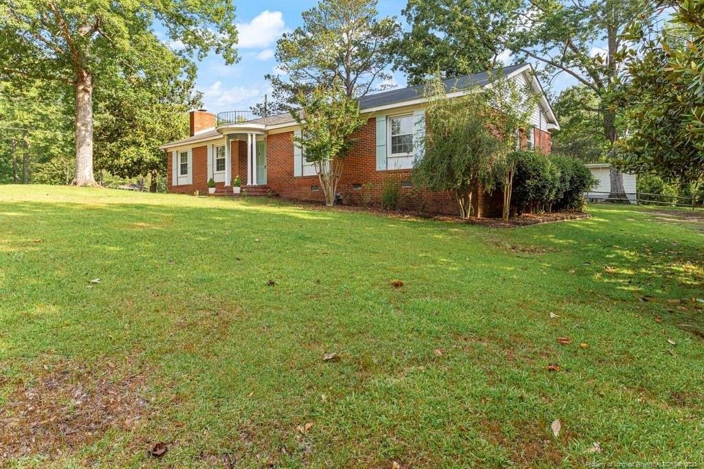 Edinburgh Dr, Fayetteville, NC 28303