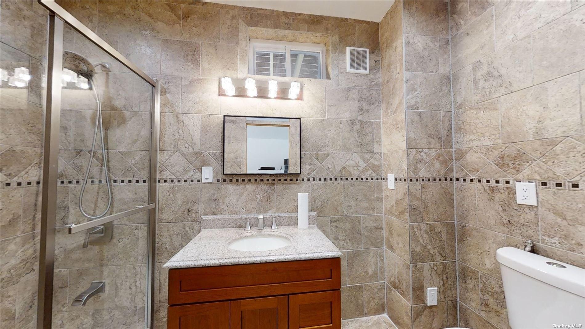 Johnson Ave, Bohemia, NY 11716