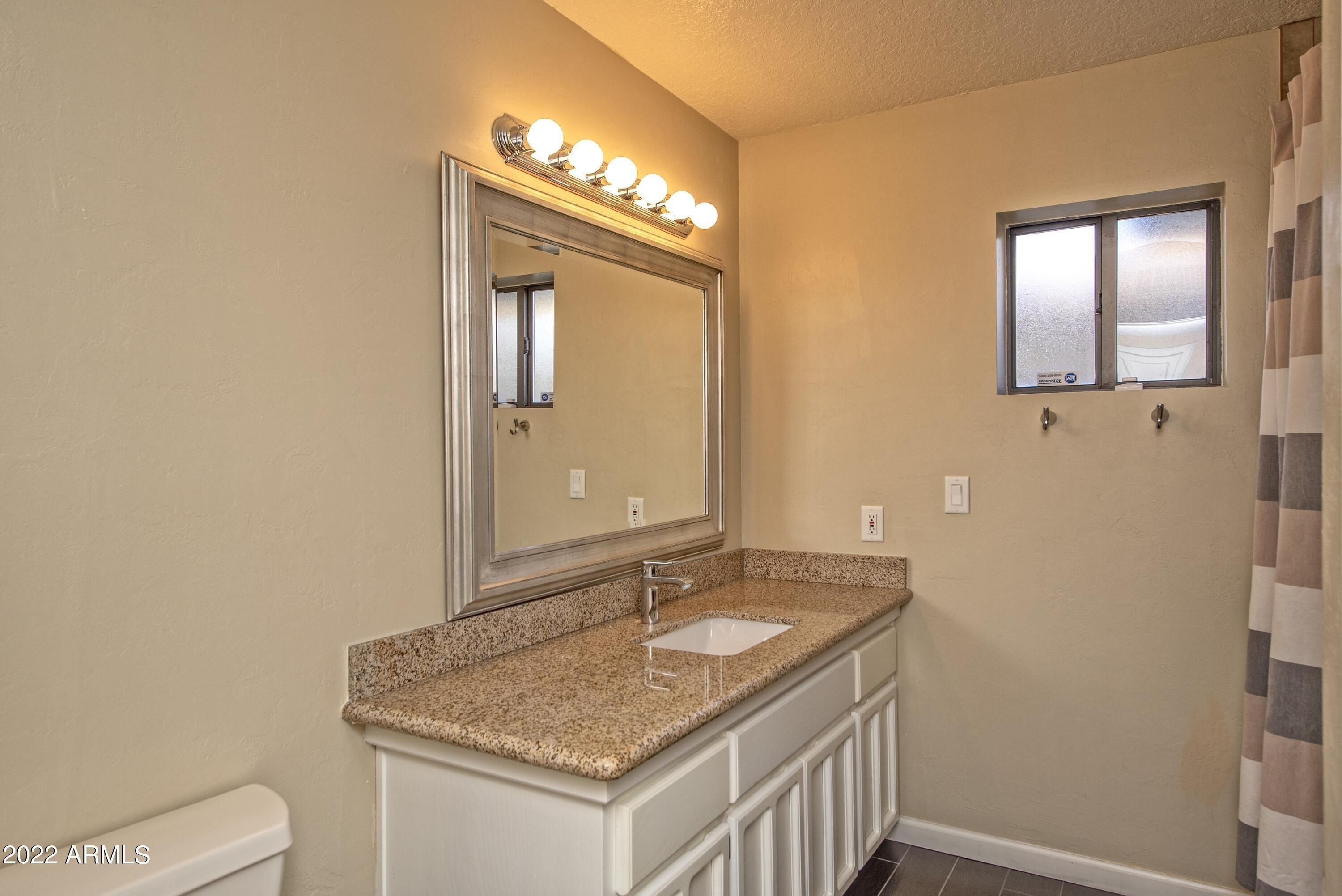 N 31st St, Phoenix, AZ 85016