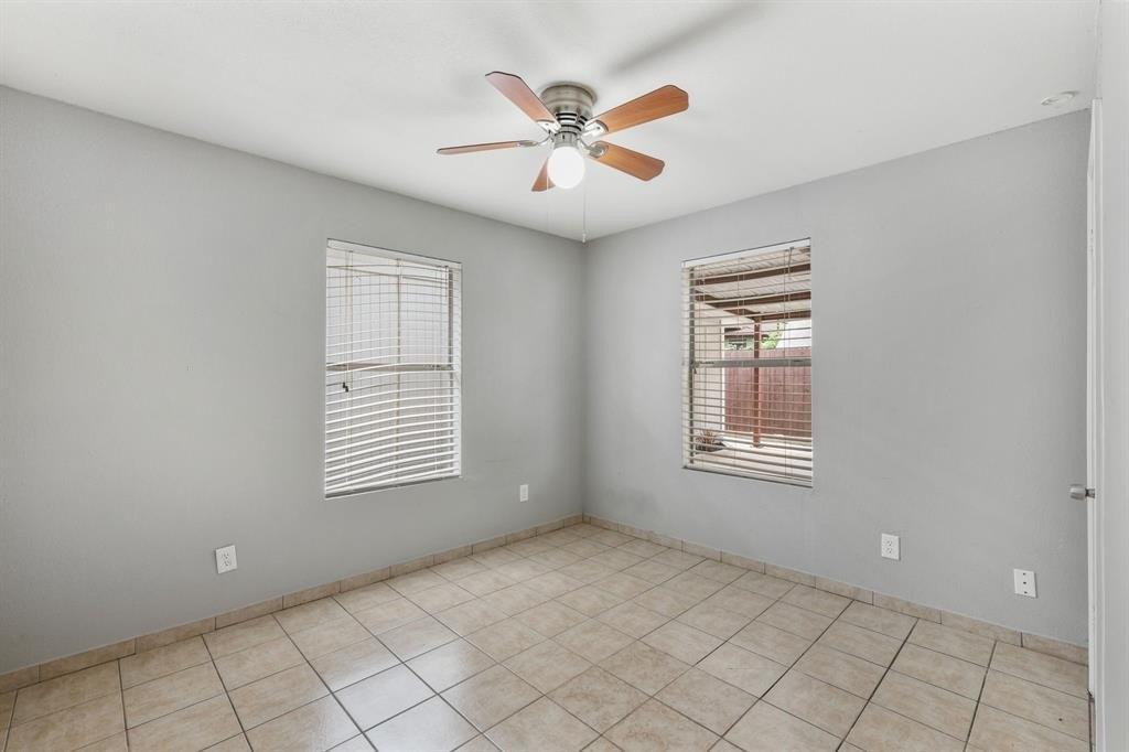 5th Ave, Fort Worth, TX 76110