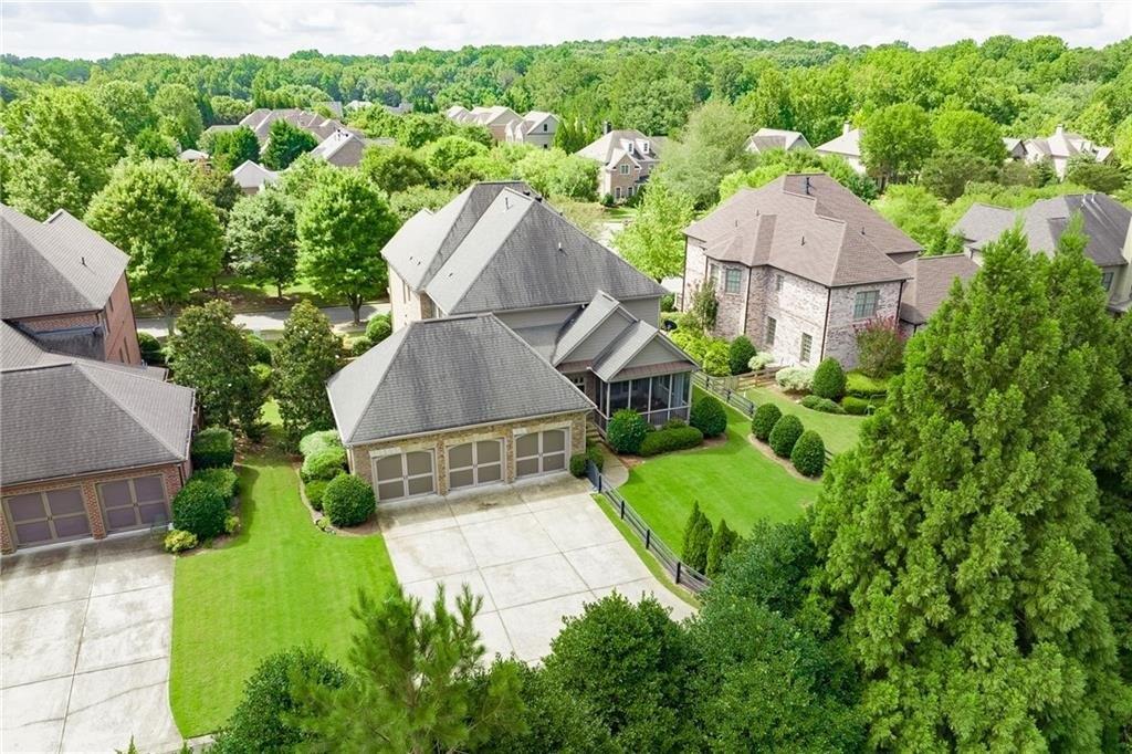 Lunsford Cir, Alpharetta, GA 30004