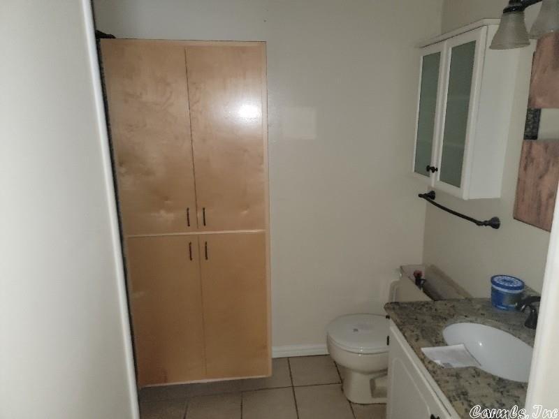 Jayson St, Searcy, AR 72143