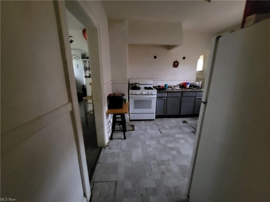Glendale Ave, Cleveland, OH 44105