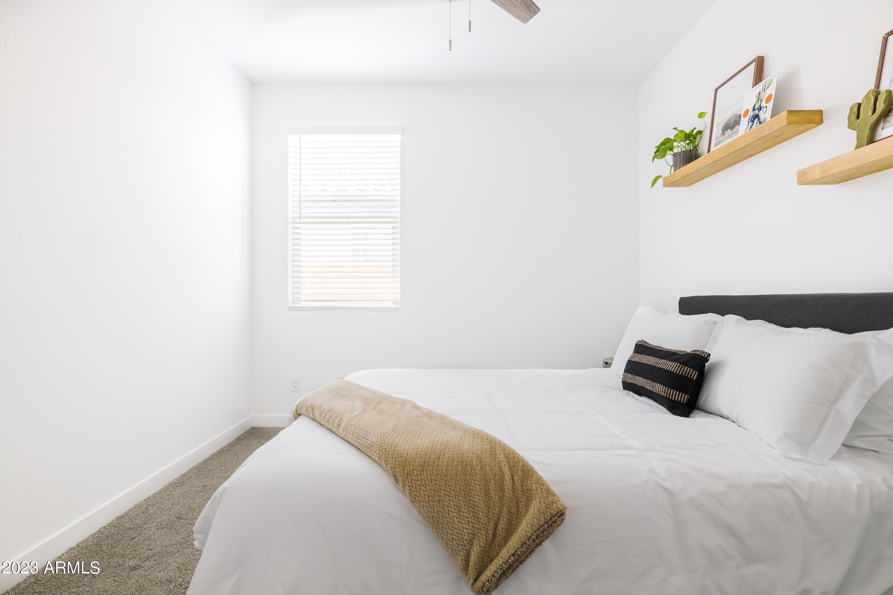 W Solano Dr, Glendale, AZ 85305