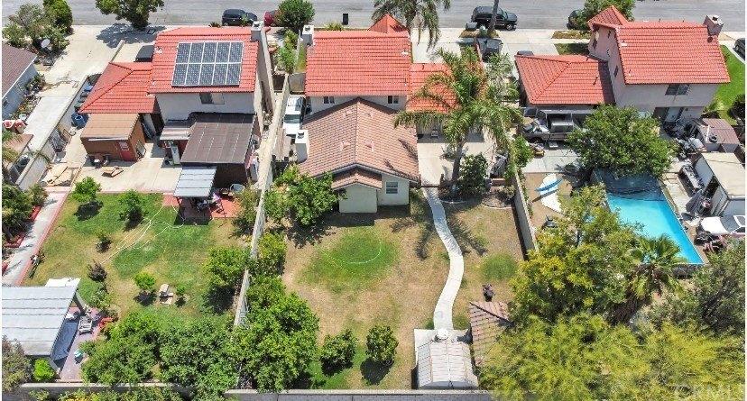Bunny Ln, Fontana, CA 92335
