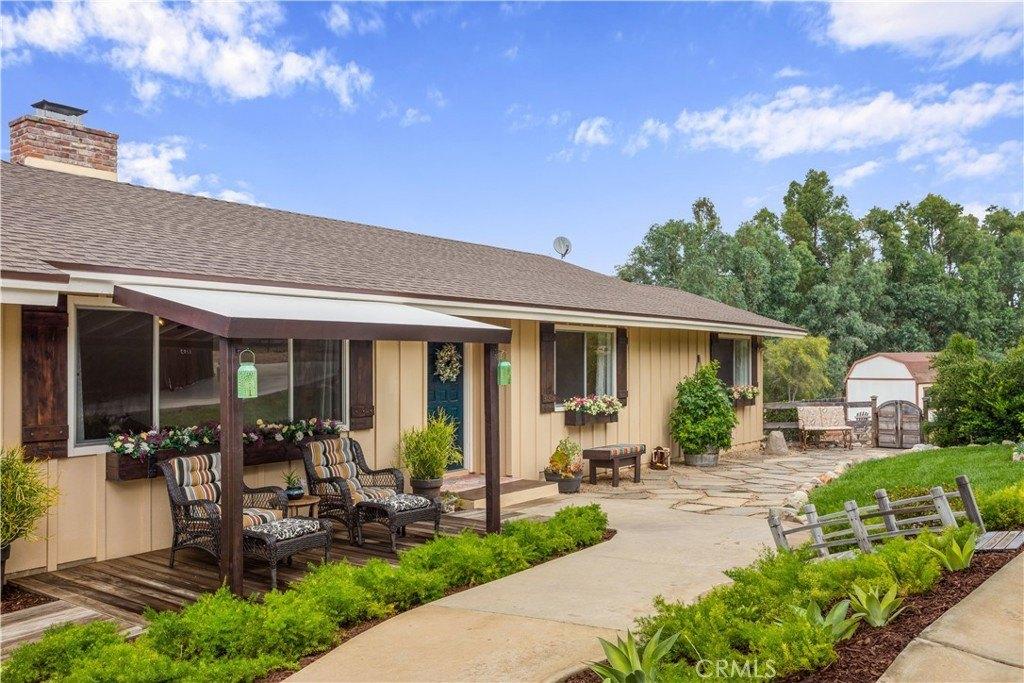 Via Vis, Fallbrook, CA 92028