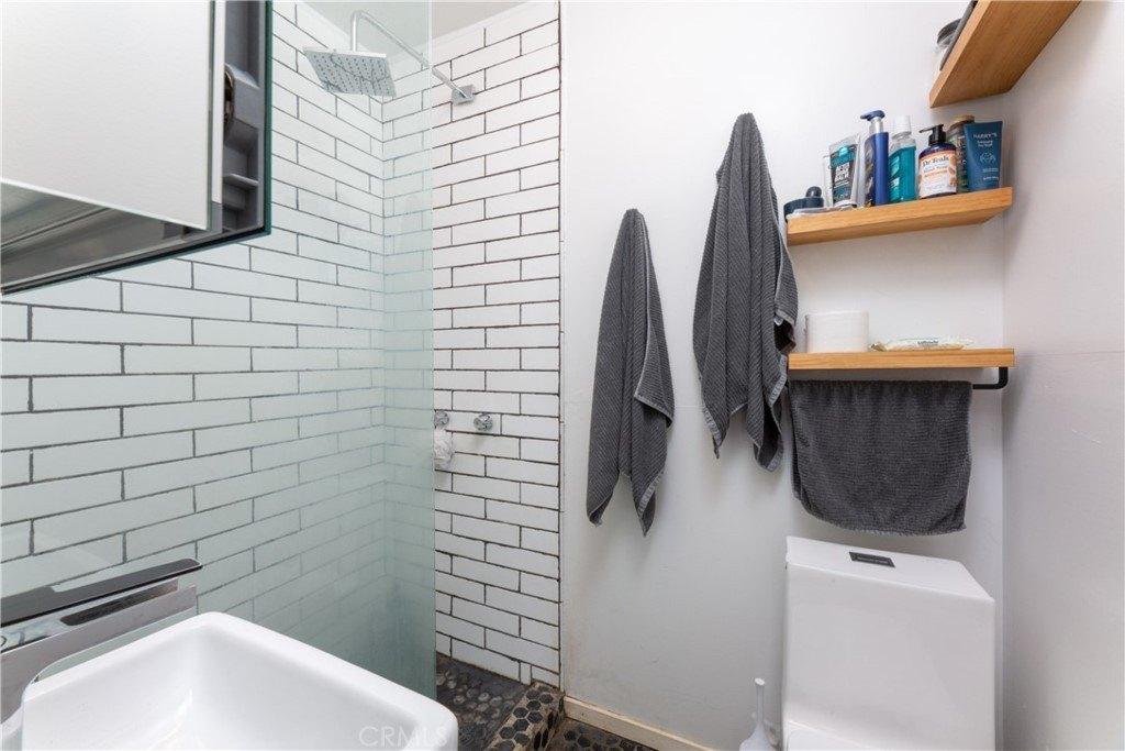 Tile Ave, Long Beach, CA 90802