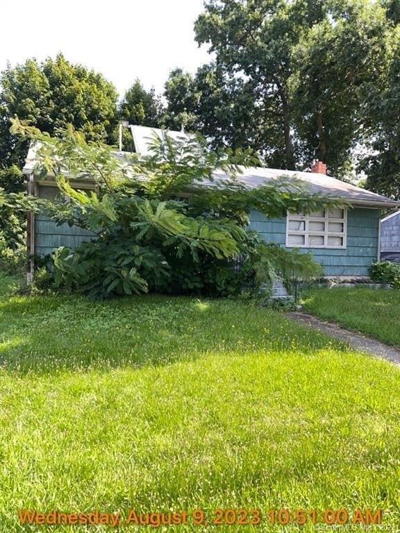 Dewey St, Stratford, CT 06615