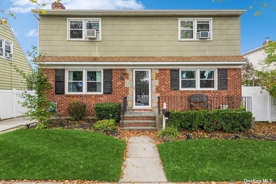 Jerusalem Ave, Merrick, NY 11566
