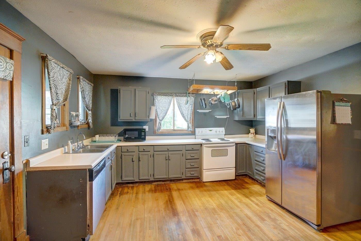 S Parker Dr, Janesville, WI 53545