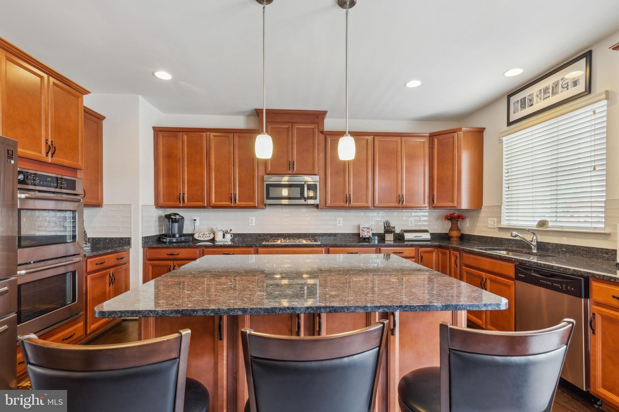 Danridge Manor Dr, Woodbridge, VA 22191