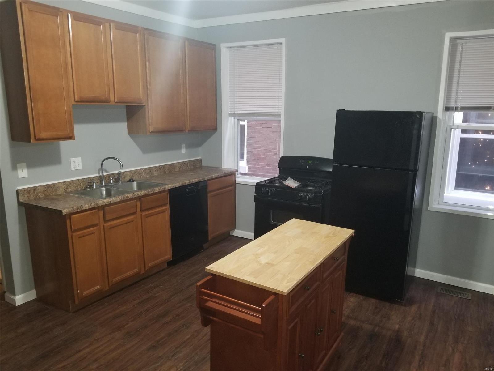 Russell Blvd, Saint Louis, MO 63110
