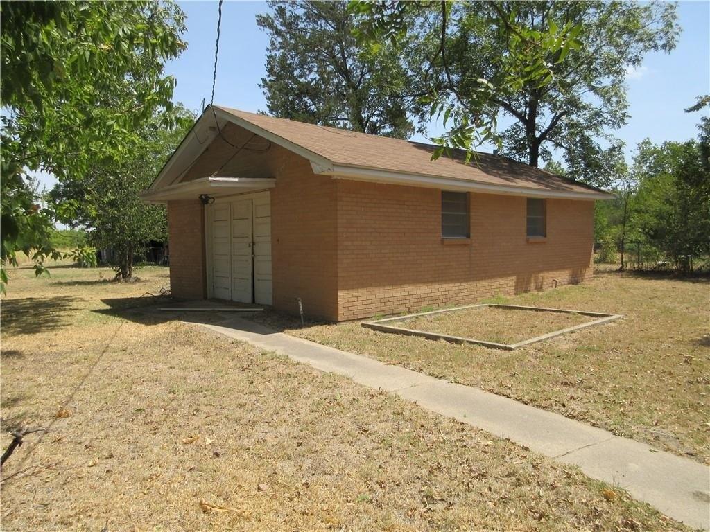 Agnes Ave, Marlin, TX 76661