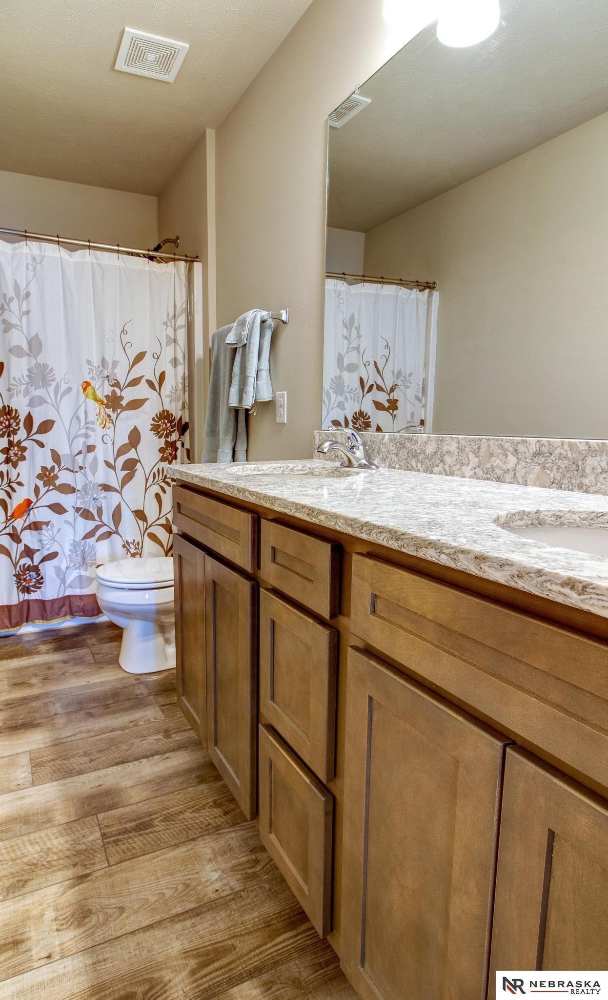 Mesa St, Bellevue, NE 68123