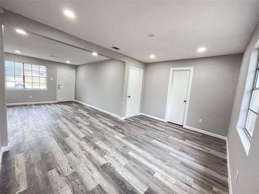 Singing Hills Dr, Dallas, TX 75241