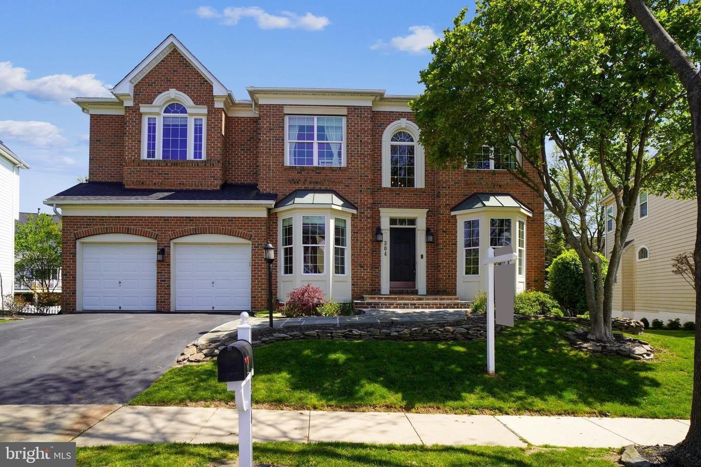 Summer Garden Way, Rockville, MD 20850
