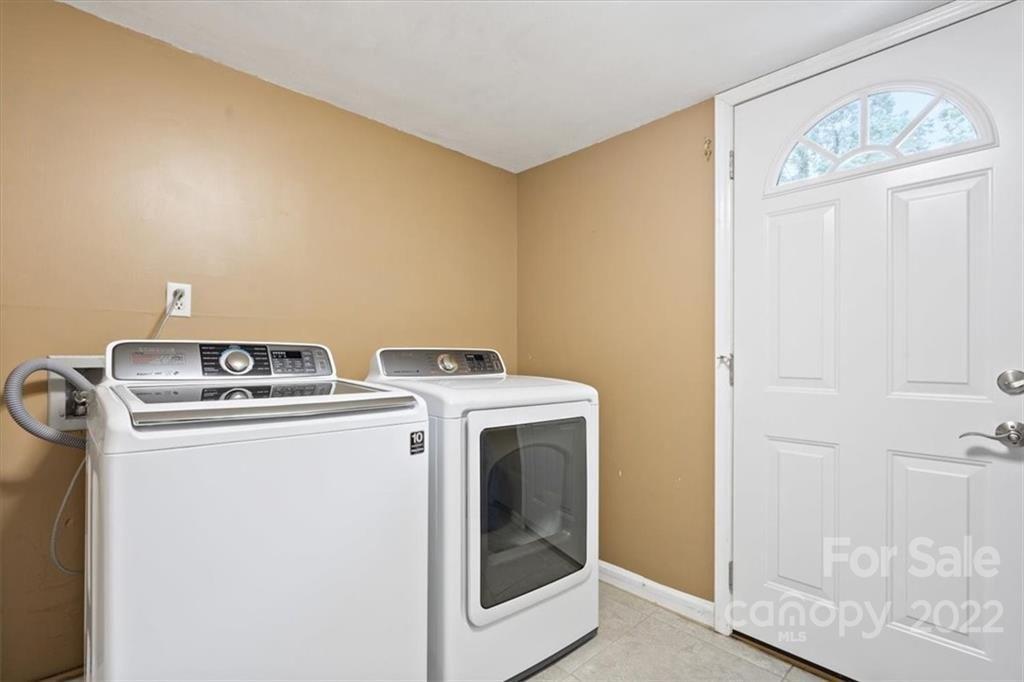 Crossridge Rd, Charlotte, NC 28214