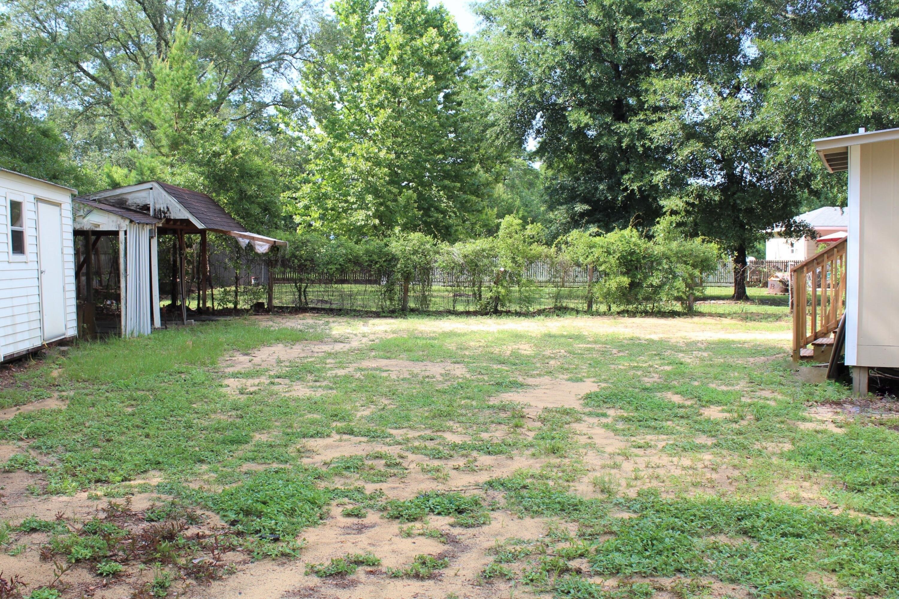 Roberts Rd E, Defuniak Springs, FL 32433