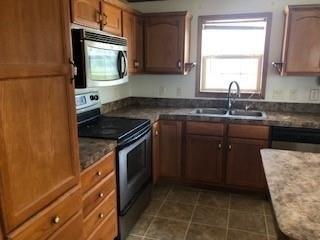 S Q Ave, Vinton, IA 52349