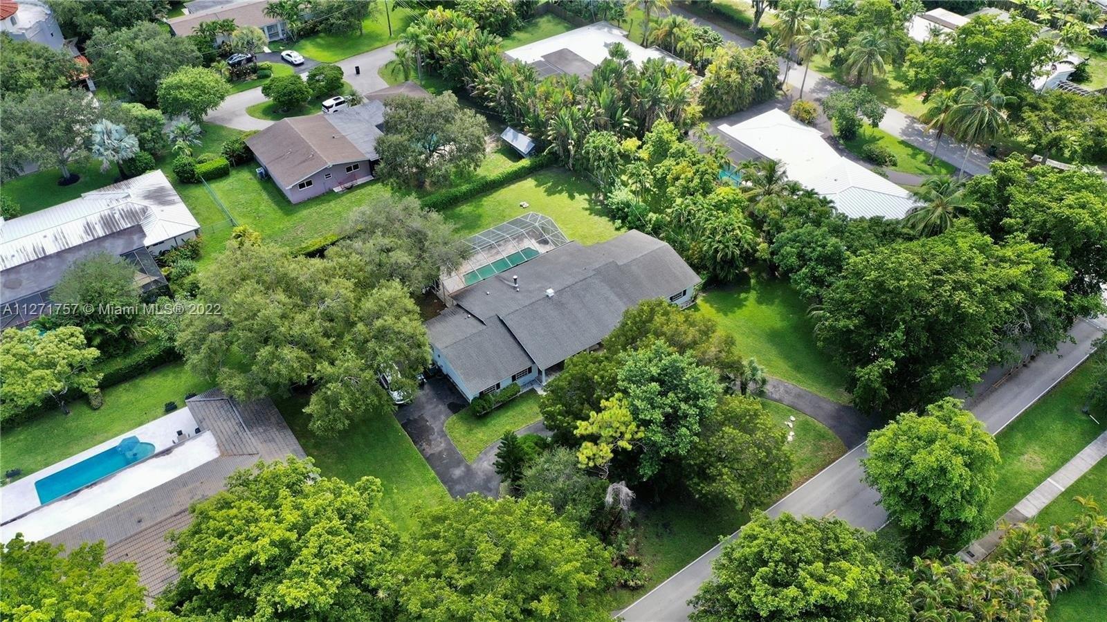 Sw 82nd Ave, Palmetto Bay, FL 33158