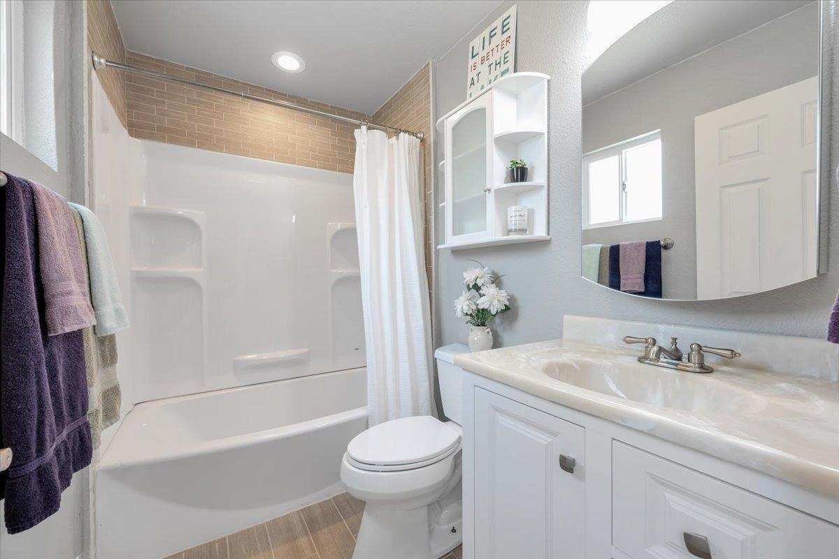 Bayview Dr, Copperopolis, CA 95228