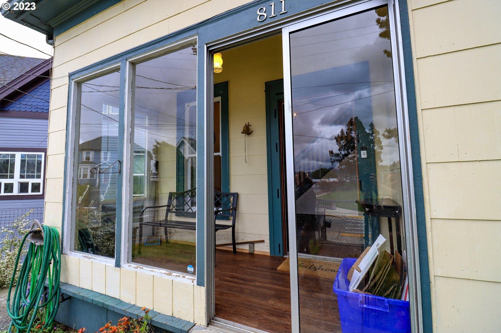Florida St, North Bend, OR 97459