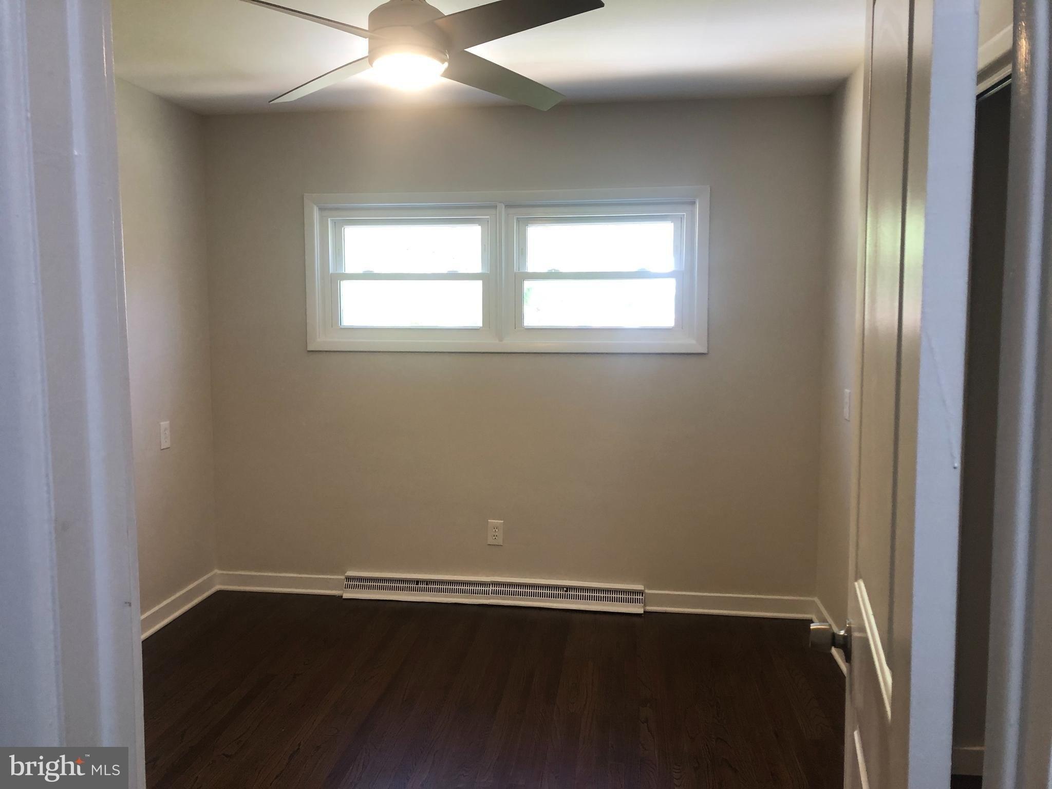 Lorimer Dr, Wyncote, PA 19095