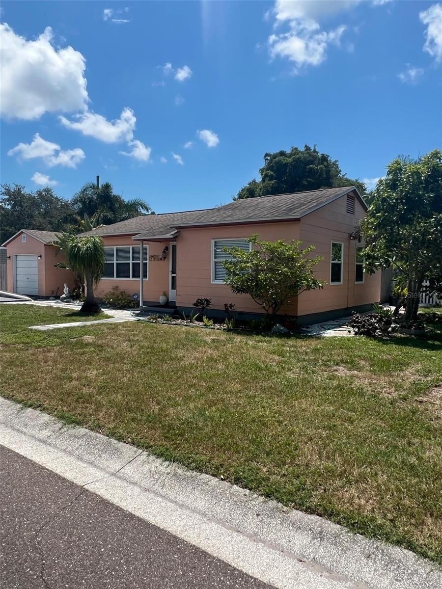 26th Ave S, Gulfport, FL 33711