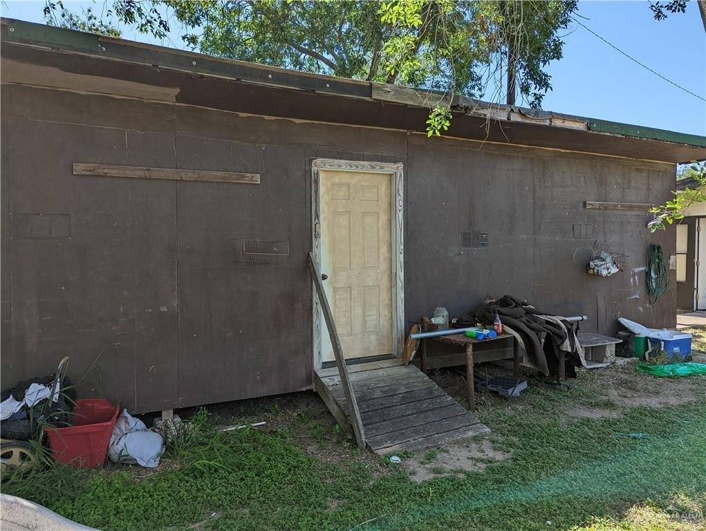 W Hidalgo Ave, Raymondville, TX 78580