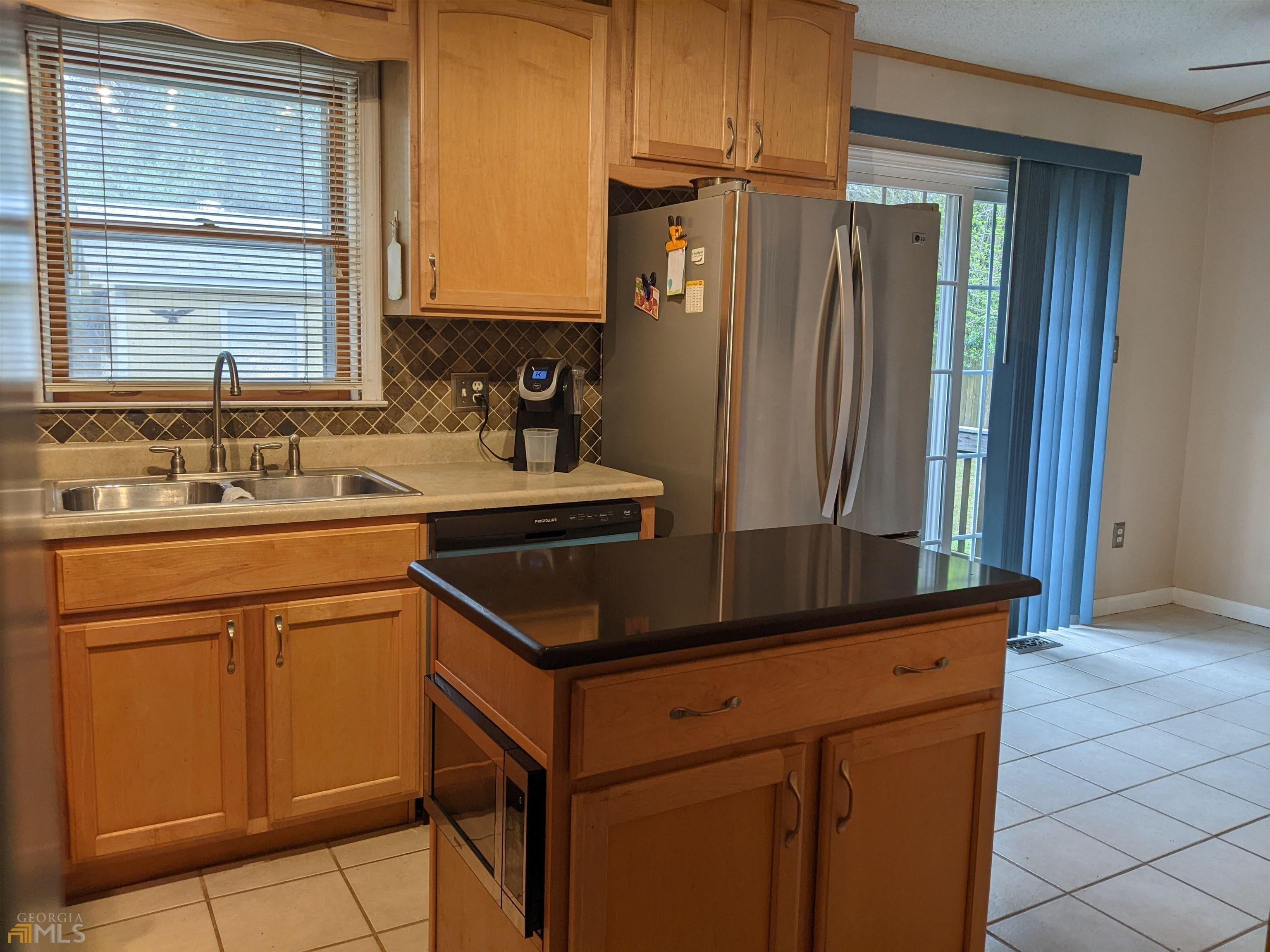 Ravenwood Way, Warner Robins, GA 31093