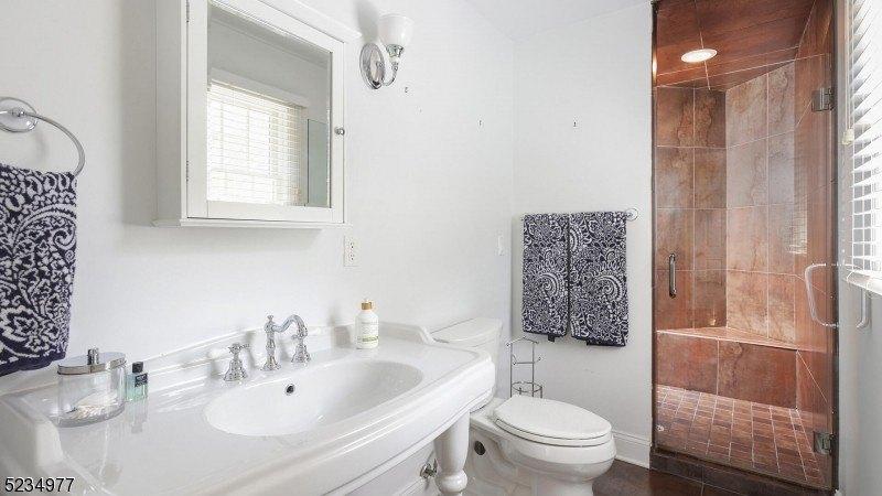 Mountainview Rd, Warren, NJ 07059
