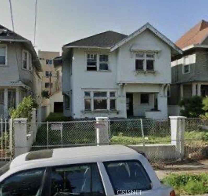 Columbia Ave, Los Angeles, CA 90017