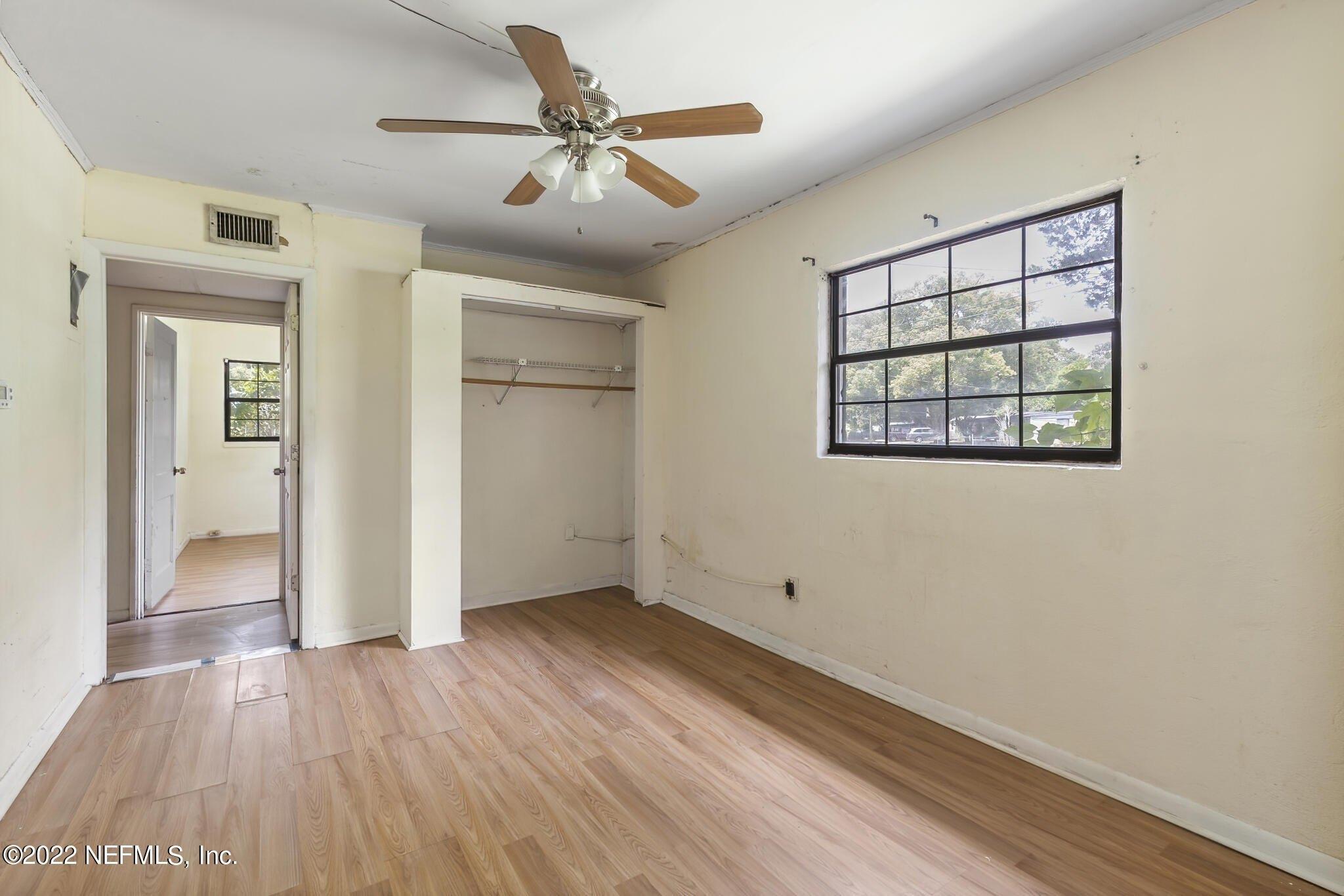Brookview Dr S, Jacksonville, FL 32246